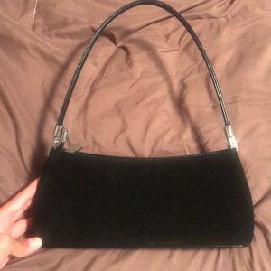 Simple black shoulder purse